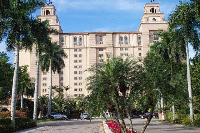 Airport Shuttle to and from Naples The Ritz Carlton Hotel in and near Florida